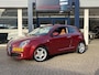 Alfa Romeo MiTo 0.9 TwinAir Distinctive / NL-Auto / Vol-Leder / 2e-Eigenaar / Rijklaar, net nieuwe Beurt+APK / 105 PK / Cruise-Control / Climate-Control / Armsteun / Radio-Bluetooth / Navi / PDC-Achter / 17'' LMV /