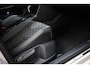 Volkswagen T-Roc 1.5 TSI R-Line Business | BLACK STYLE | ASCOT GREY | IQ LIGHT | STOELVERWARMING | NAVIGATIE | 18"