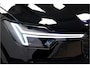 Volvo XC90 2.0 T8 AWD 335kW/456pk Aut8 Recharge Ultra Dark 7P BOWERS&WILKINS + LUCHTVERING + MASSAGE + EL.TREKHAAK + ADAPT.CRUISE + PANORAMADAK + HEAD-UP + STOELVERWARMIN V&A + STUURVERWARMING + LEDEREN DASHBOARD + 360 CAMERA + STOELVENTILATIE + 21" LM-VELGEN!!