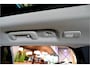 Volvo XC90 2.0 T8 AWD 335kW/456pk Aut8 Recharge Ultra Dark 7P BOWERS&WILKINS + LUCHTVERING + MASSAGE + EL.TREKHAAK + ADAPT.CRUISE + PANORAMADAK + HEAD-UP + STOELVERWARMIN V&A + STUURVERWARMING + LEDEREN DASHBOARD + 360 CAMERA + STOELVENTILATIE + 21" LM-VELGEN!!