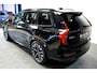 Volvo XC90 2.0 T8 AWD 335kW/456pk Aut8 Recharge Ultra Dark 7P BOWERS&WILKINS + LUCHTVERING + MASSAGE + EL.TREKHAAK + ADAPT.CRUISE + PANORAMADAK + HEAD-UP + STOELVERWARMIN V&A + STUURVERWARMING + LEDEREN DASHBOARD + 360 CAMERA + STOELVENTILATIE + 21" LM-VELGEN!!