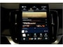 Volvo XC90 2.0 T8 AWD 335kW/456pk Aut8 Recharge Ultra Dark 7P BOWERS&WILKINS + LUCHTVERING + MASSAGE + EL.TREKHAAK + ADAPT.CRUISE + PANORAMADAK + HEAD-UP + STOELVERWARMIN V&A + STUURVERWARMING + LEDEREN DASHBOARD + 360 CAMERA + STOELVENTILATIE + 21" LM-VELGEN!!