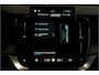 Volvo XC90 2.0 T8 AWD 335kW/456pk Aut8 Recharge Ultra Dark 7P BOWERS&WILKINS + LUCHTVERING + MASSAGE + EL.TREKHAAK + ADAPT.CRUISE + PANORAMADAK + HEAD-UP + STOELVERWARMIN V&A + STUURVERWARMING + LEDEREN DASHBOARD + 360 CAMERA + STOELVENTILATIE + 21" LM-VELGEN!!