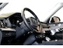 Volvo XC90 2.0 T8 AWD 335kW/456pk Aut8 Recharge Ultra Dark 7P BOWERS&WILKINS + LUCHTVERING + MASSAGE + EL.TREKHAAK + ADAPT.CRUISE + PANORAMADAK + HEAD-UP + STOELVERWARMIN V&A + STUURVERWARMING + LEDEREN DASHBOARD + 360 CAMERA + STOELVENTILATIE + 21" LM-VELGEN!!