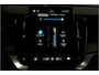 Volvo XC90 2.0 T8 AWD 335kW/456pk Aut8 Recharge Ultra Dark 7P BOWERS&WILKINS + LUCHTVERING + MASSAGE + EL.TREKHAAK + ADAPT.CRUISE + PANORAMADAK + HEAD-UP + STOELVERWARMIN V&A + STUURVERWARMING + LEDEREN DASHBOARD + 360 CAMERA + STOELVENTILATIE + 21" LM-VELGEN!!