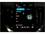 Volvo XC90 2.0 T8 AWD 335kW/456pk Aut8 Recharge Ultra Dark 7P BOWERS&WILKINS + LUCHTVERING + MASSAGE + EL.TREKHAAK + ADAPT.CRUISE + PANORAMADAK + HEAD-UP + STOELVERWARMIN V&A + STUURVERWARMING + LEDEREN DASHBOARD + 360 CAMERA + STOELVENTILATIE + 21" LM-VELGEN!!