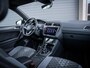 Volkswagen Tiguan 1.5 TSI 3x R-Line - IQ-L l Pano l Trekhaak l 360cam l Keyless