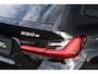 BMW 3-Serie Touring 330e xDrive LCI-2 Pano El-zetels HUD 360-cam Trekhaak