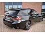 BMW 3-Serie Touring 330e xDrive LCI-2 Pano El-zetels HUD 360-cam Trekhaak