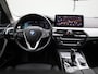BMW 5-Serie Touring 530e xDrive Business Edition Plus Sensatec | Wordt Verwacht | Automaat | Trekhaak | Apple Carplay / Android Auto | Navigatie | Stoelverwarming | Digital Cockpit | Leder | Parkeer sensoren | Electrische achterklep | Climate control | Adaptieve Cruise control | DAB | Lichtmetalen Velgen |