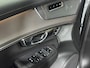 Volvo XC90 2.0 T8 Plug-in hybrid AWD Ultra Black Edition 455 PK / Panorama dak / Exclusive lederen interieur / Nardo Grey