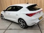 SEAT Leon 1.5 eTSI FR Business Apple CarPlay/Android Auto | Cruise & climate control | LED verlichting | Navigatiesysteem | Rijstrooksensor | Parkeersensoren voor en achter | Trekhaak uitklapbaar
