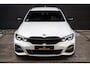 BMW 3-Serie Touring 330e xDrive 292PK|BTW|Head-Up|Sfeer|Rijmodus|Dodehoek Assist|Camera|Carplay|Full Led e.o.