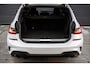 BMW 3-Serie Touring 330e xDrive 292PK|BTW|Head-Up|Sfeer|Rijmodus|Dodehoek Assist|Camera|Carplay|Full Led e.o.