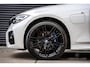 BMW 3-Serie Touring 330e xDrive 292PK|BTW|Head-Up|Sfeer|Rijmodus|Dodehoek Assist|Camera|Carplay|Full Led e.o.