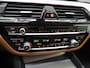 BMW 5-Serie Touring 520e | Leder | HUD | Keyless | 360 | Sfeerlicht | Dodehoek | Stoelverwarming | Carplay