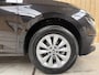 Skoda Kamiq 1.0 TSI Business Edition Apple CarPlay/Android Auto | Cruise & climate control | Getint glas | Half/leer alcantara bekleding | Keyless entry&start | Navigatiesysteem | Panoramadak | Parkeersensoren voor en achter | Zwart optiek