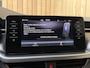 Skoda Kamiq 1.0 TSI Business Edition Apple CarPlay/Android Auto | Cruise & climate control | Getint glas | Half/leer alcantara bekleding | Keyless entry&start | Navigatiesysteem | Panoramadak | Parkeersensoren voor en achter | Zwart optiek