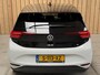 Volkswagen ID.3 Pro Edition 58 kWh SoH 92,93% | Alcantara/leer bekleding | Adaptieve cruise control | Achteruitrijcamera | Climate control | LED koplampen | Navigatiesysteem | Voorstoelen en stuurverwarming | Parkeersensoren voor en achter