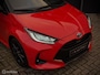 Toyota Yaris 1.5 Hybrid Launch Edition Nieuw! Camera, Stoelverwarming, Btw Auto, Led, Apple CarPlay en Android Auto.