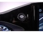 Volkswagen Transporter 2.5 233pk eHybrid L2 Bulli Dubbele Cabine | Sportstoelen leder-suede | 20" | Trekhaak wegklapbaar | Verlaagd | > DEMO VOORDEEL; beschikbaar per 26-12-206 <