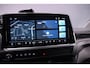 Volkswagen Transporter 2.5 233pk eHybrid L2 Bulli Dubbele Cabine | Sportstoelen leder-suede | 20" | Trekhaak wegklapbaar | Verlaagd | > DEMO VOORDEEL; beschikbaar per 26-12-206 <