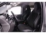 Volkswagen Transporter 2.5 233pk eHybrid L2 Bulli Dubbele Cabine | Sportstoelen leder-suede | 20" | Trekhaak wegklapbaar | Verlaagd | > DEMO VOORDEEL; beschikbaar per 26-12-206 <