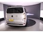 Volkswagen Transporter 2.5 233pk eHybrid L2 Bulli Dubbele Cabine | Sportstoelen leder-suede | 20" | Trekhaak wegklapbaar | Verlaagd | > DEMO VOORDEEL; beschikbaar per 26-12-206 <