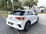 Volkswagen T-Roc 1.5 TSI R-Line/ Cam/ Keyless/ Pano/ 19''LMV/ IQ LED/ Trekhaak