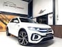 Volkswagen T-Roc 1.5 TSI R-Line/ Cam/ Keyless/ Pano/ 19''LMV/ IQ LED/ Trekhaak