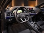 Audi Q5 55 TFSI e S-Line Quattro Competition 367PK | Luchtvering | Pano | B&O | Massage | Memory | Digtal Dash | RS Nappe Leder | 360 | Ambient+ | Keyless | Leder | Carplay | Trekhaak | Head-Up | Matrix Led | Electric Seats | Afgevlakt Stuur