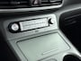 Hyundai Kona Electric EV COMFORT 64 kWh | PDC | 3 FASE | WARMTEPOMP | CAMERA | CLIMA | CRUISE ADAPT. | NAVI | PRIVACY GLASS | DAKRAILING | APPLE CAR PLAY & ADROID AUTO | LAGE KMSTAND! |