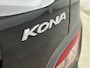 Hyundai Kona Electric EV COMFORT 64 kWh | PDC | 3 FASE | WARMTEPOMP | CAMERA | CLIMA | CRUISE ADAPT. | NAVI | PRIVACY GLASS | DAKRAILING | APPLE CAR PLAY & ADROID AUTO | LAGE KMSTAND! |
