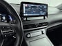Hyundai Kona Electric EV PREMIUM 64 kWh <| 3- FASE | NAVI | CLIMA | ADAPT. CRUISE | CAMERA | HUD | LEDER | STUUR- & STOELVERWARMING | WARMTEPOMP | PRIVACY GLASS | WLTP 481 KM! |