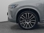 Volvo XC90 2.0 T8 Plug-in hybrid AWD Ultra Black Edition 7-Pers. |  PANO | 360° | B&W | HUD | ADAPTIVE | LUCHTVERING | STOEL- EN STUURVERW. | STOELMASSAGE | STOELVENT. | TREKHAAK
