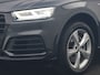 Audi Q5 50 TFSI e Quattro 2x S Line PHEV 300pk | Trekhaak Af Fabriek | Virtual Cockpit | Camera | Sportstoelen Verwarmd | Keyless | Blis | Apple Carplay | Navigatie | DAB | Cruise Control | Plug In Hybrid |