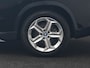 BMW iX1 xDrive30 67 kWh 313pk Dealer O.H. | Adaptive Cruise | Head Up | 360 Camera | Harman / Kardon | Lederen Comfortstoelen Massage & Memory | Keyless | Blis | Sfeerverlichting | Stoelverwarming | Apple Carplay | Navigatie | DAB |