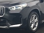 BMW iX1 xDrive30 67 kWh 313pk Dealer O.H. | Adaptive Cruise | Head Up | 360 Camera | Harman / Kardon | Lederen Comfortstoelen Massage & Memory | Keyless | Blis | Sfeerverlichting | Stoelverwarming | Apple Carplay | Navigatie | DAB |