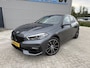 BMW 1-Serie 118i Sport Line Trekhaak LED PDC Carplay DAB 18 Inch Sportstoelen