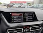 BMW 1-Serie 118i Sport Line Trekhaak LED PDC Carplay DAB 18 Inch Sportstoelen