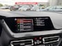 BMW 1-Serie 118i Sport Line Trekhaak LED PDC Carplay DAB 18 Inch Sportstoelen