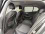 BMW 1-Serie 118i Sport Line Trekhaak LED PDC Carplay DAB 18 Inch Sportstoelen