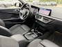 BMW 1-Serie 118i Sport Line Trekhaak LED PDC Carplay DAB 18 Inch Sportstoelen