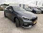 BMW 1-Serie 118i Sport Line Trekhaak LED PDC Carplay DAB 18 Inch Sportstoelen