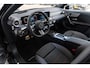 Mercedes-Benz A-klasse 180 Business Solution AMG | Panoramaschuifdak | Premium Plus | Nightpakket | 19"Multispaak AMG velgen | Stoelverwarming | 360° camera | Head-up display |