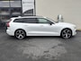Volvo V60 2.0 T8 Plug-in hybrid AWD Ultimate Dark | Zwenkbare trekhaak | Panoramadak | Stoelmassage + verkoeling | Memory | Head-up |