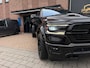 Dodge Ram 1500 5.7 V8 4x4 Crew Cab 401PK Laramie Bom volle opties Pano Groot Navi breed set velgen zeer nette!!