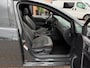 Volkswagen Golf 1.0 TSI Highline Style Panorama Dak LED koplampen Climaat Control Cruise Control Airco Navi Elk.Ramen zeer nette