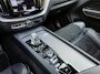 Volvo XC60 2.0 T8 Twin Engine AWD R-Design Panorama | Bowers & Wilkins | Luchtvering | 360° camera | Pilot Assist | Trekhaak
