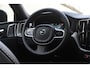 Volvo XC60 T6 350PK Plug-in hybrid AWD Ultra Black Edition / Luchtvering / Bowers & Wilkins / Adaptive Cruise control / Head-up Display / Elektrische stoelen met geheugen / Massagefunctie voorstoelen / Stoelverwarming V+A / Stoelventilatie / Stuurverwarming / 360 Camera /